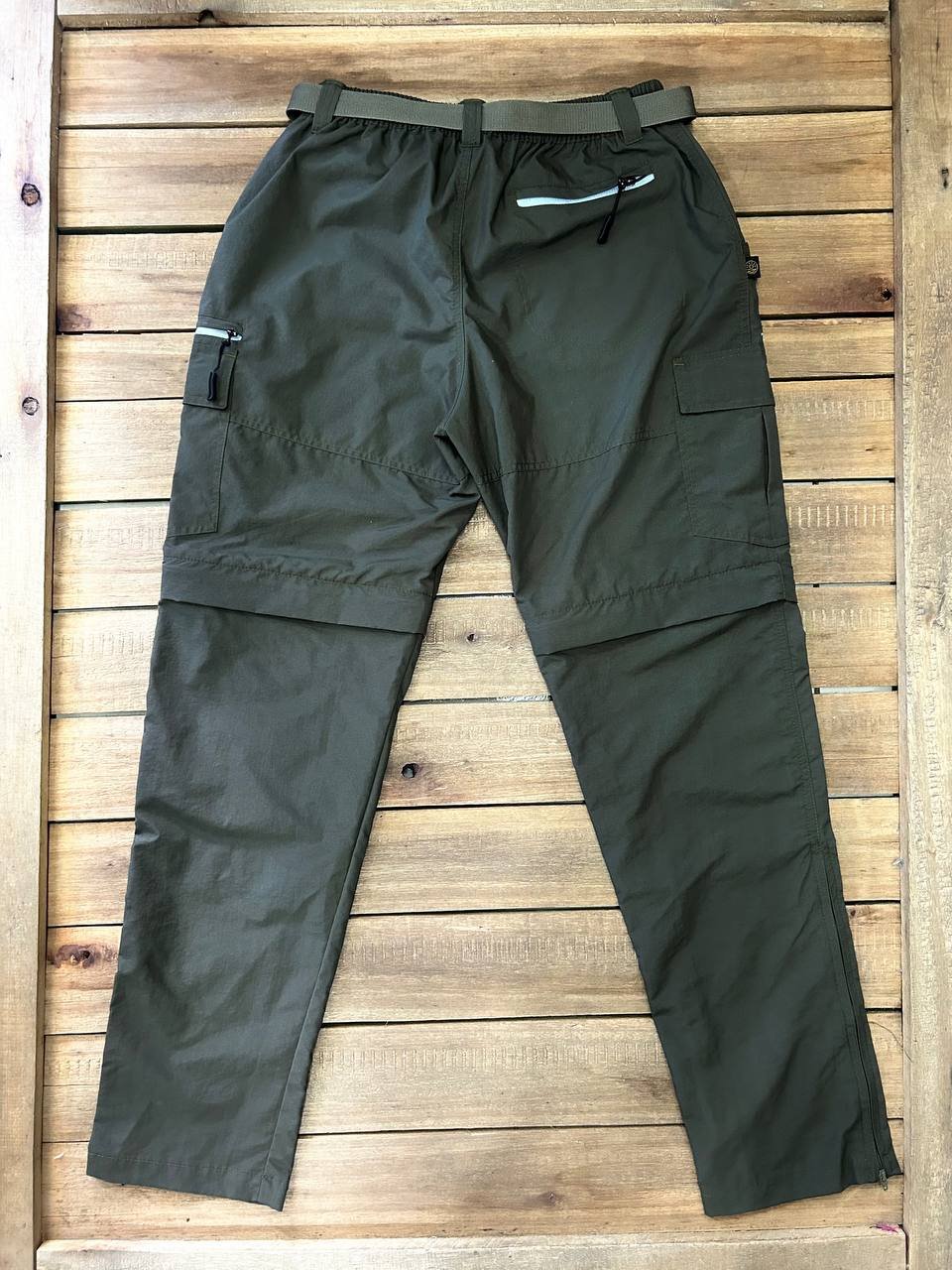 Pantalones desmontables verde olivo con 6 bolsillos, tela antidesgarre de secado rápido y protección UV, convertibles en pantaloneta.