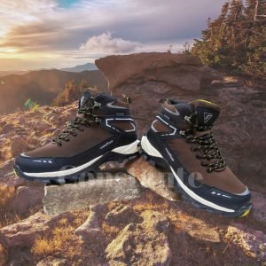 Zapatos Goodyear de caña alta, impermeables, con suela antideslizante, diseño robusto y protección total para actividades en exteriores.