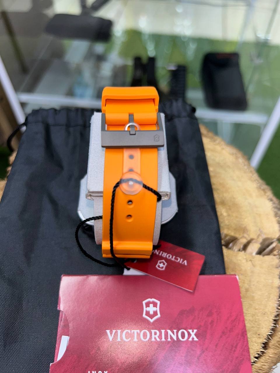 Reloj Victorinox Dive Pro Automatic – Reloj de buceo profesional con caja de titanio y correa de goma naranja