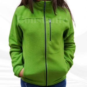 Chompa polar para clima frío, con bolsillos y cierre completo.